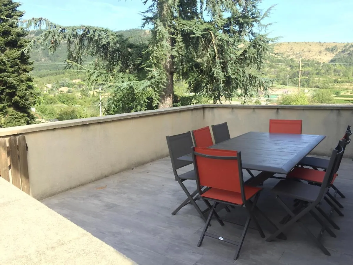 Tatil Evi La Magnanerie *** Villa Vesseaux